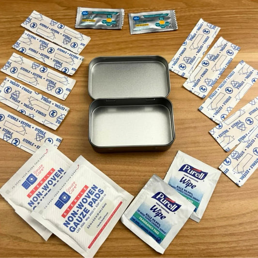 First Aid Kit (17 pieces)