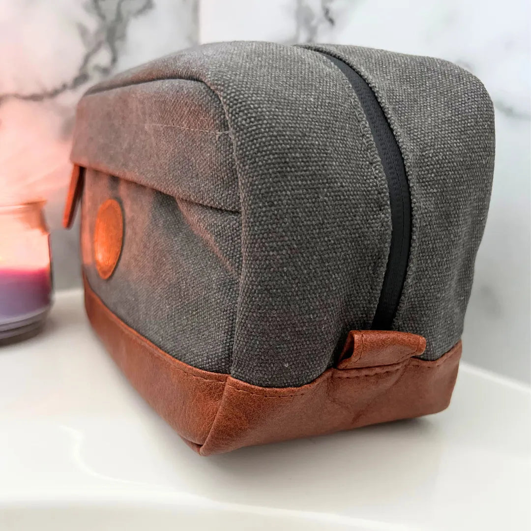 Toiletry Bag (canvas with pockets)